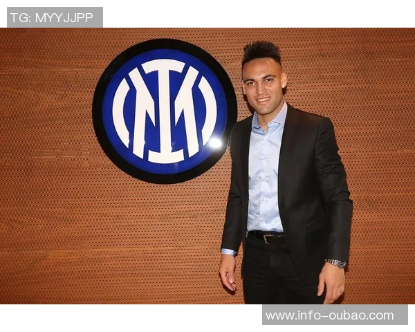 意大利女排奥运冠军埃格努亲临国米与劳塔罗互换球衣展现体育精神